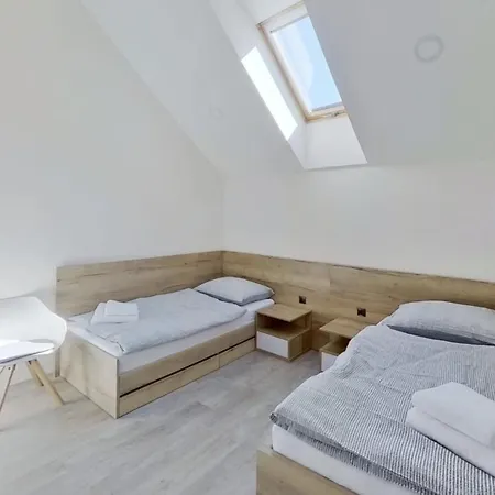 アパート Petofiho