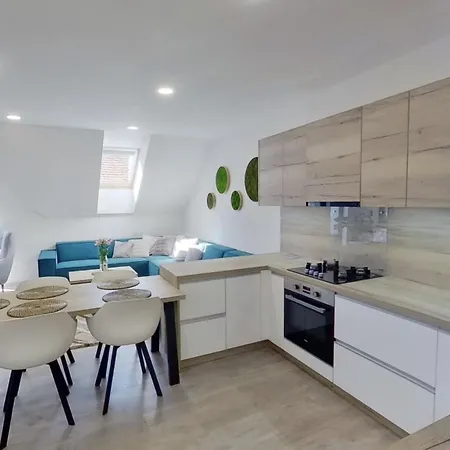 Petofiho Apartment